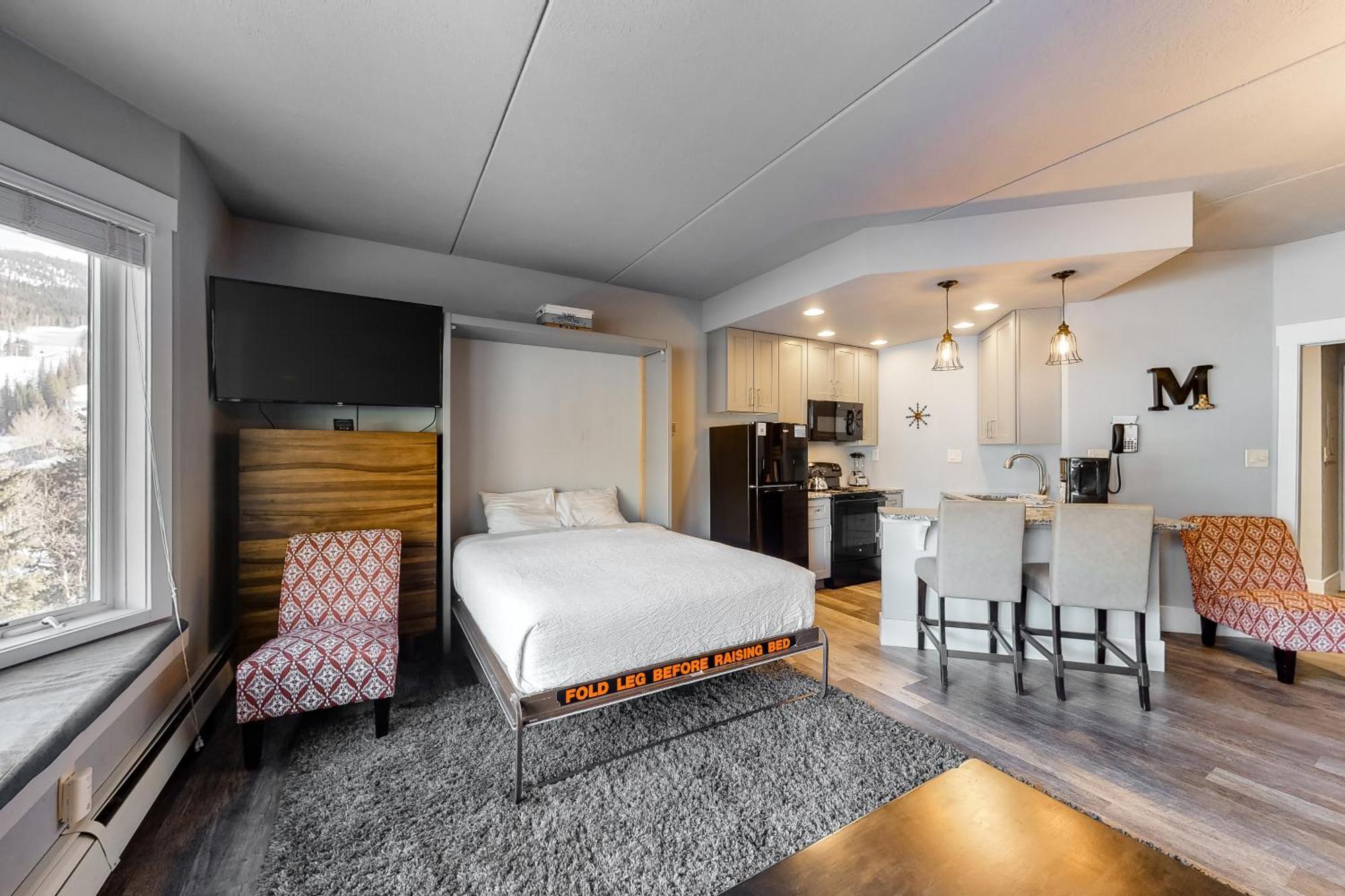 Telemark Copper Mountain Room photo